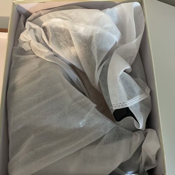 Fashion Black High Heels - Picture 3 of 4